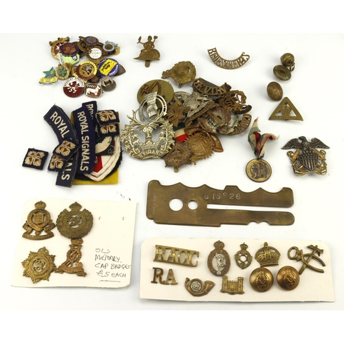 364 - Shoebox of various military badges, cap badges, buttons, fobs, etc etc. Needs close inspection (Qty)... 