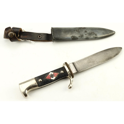 39 - German HJ Hitler Youth dagger, complete with scabbard, blade maker marked Renwappen, Solingen. Small... 