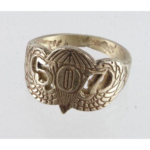 391 - US Parachute mans jump wing dress ring '507'.