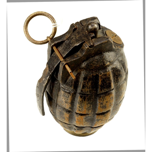 432 - WW1 no 5 MK 1 mills hand grenade deactivated.