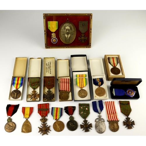 583 - Box of foreign medals, France, Belgium, USA, etc  (qty)