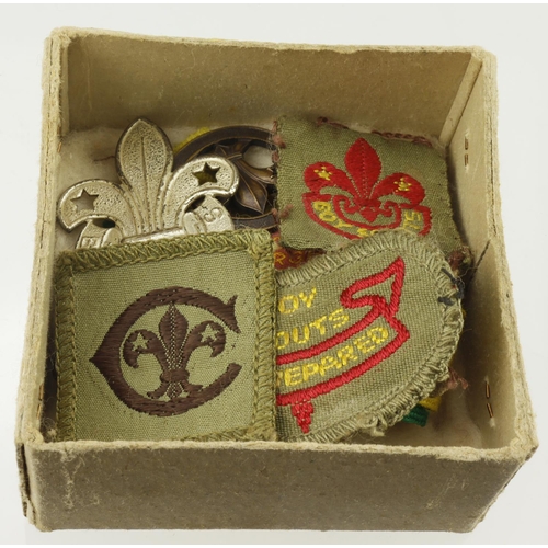 584 - Boy Scouts, Cornwell Scout Gallantry Group, comprising the bronze Cornwell Scout badge (made by Coll... 