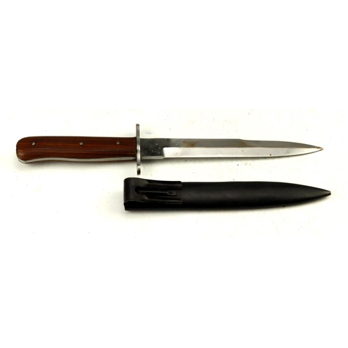 64 - German WW2 pattern boot knife.