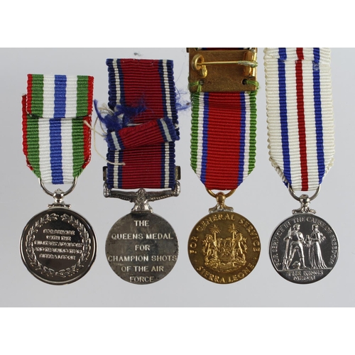 819 - Miniature medals scarcer types inc Kings medal for Service in the cause of freedom GVI.