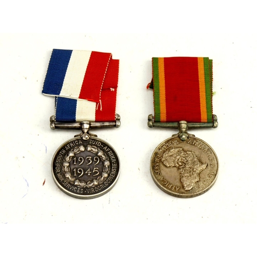 937 - WW2 South African medal for war service with Africa service medal both unnamed.