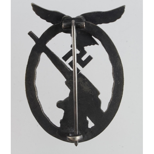 951 - German 3rd Reich Anti-Aircraft Flak badge, no makers mark