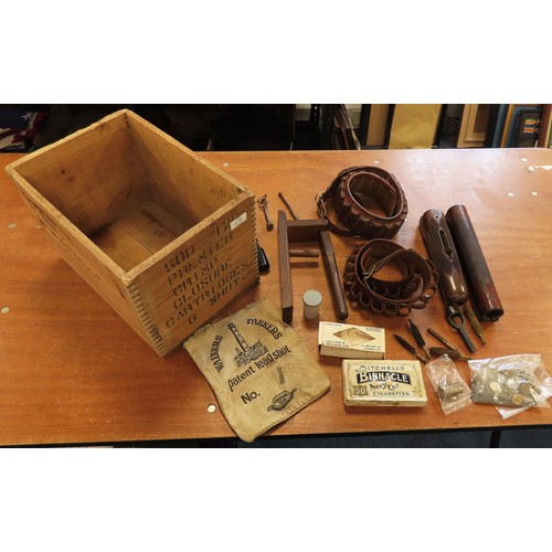 101 - Sporting gun accessories, mixed group of 12-gauge vintage and antique items in an elderken crate, in... 