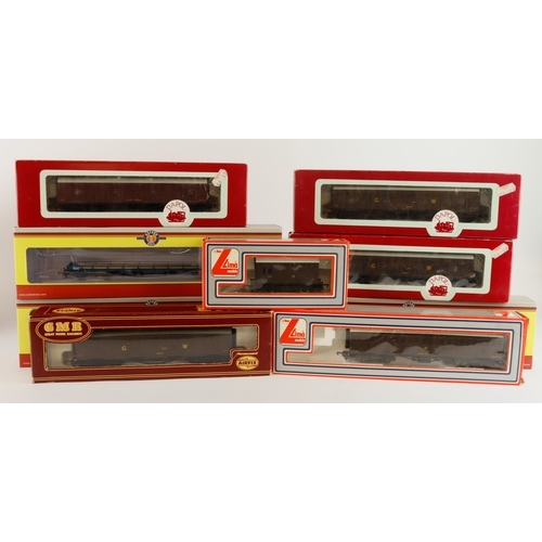 260 - Wagons. Nine boxed OO gauge wagons, makers comprise Oxford Rail, Dapol, Airfix & Lima
