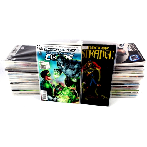 390 - Marvel / DC. A collection of approximately 240 modern age Marvel & DC comics (includes some no. 1s),... 