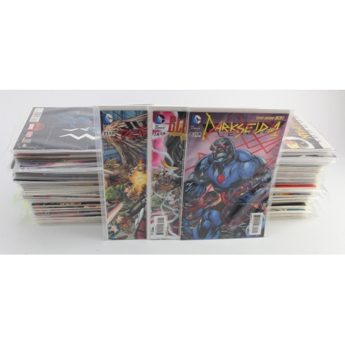 391 - Marvel / DC. A collection of approximately 240 modern age Marvel / DC comics, titles include Justice... 