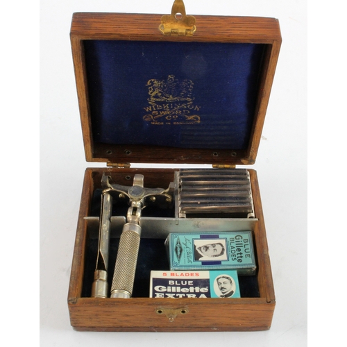 529 - Wilkinson Sword 7 Day safety razor, contained in original fitted case