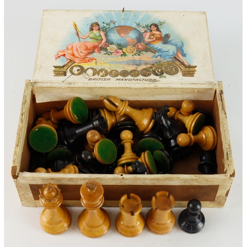 98 - Chess Set. A Staunton pattern chess set, circa early 20th Century, king height 80mm approx., contain... 