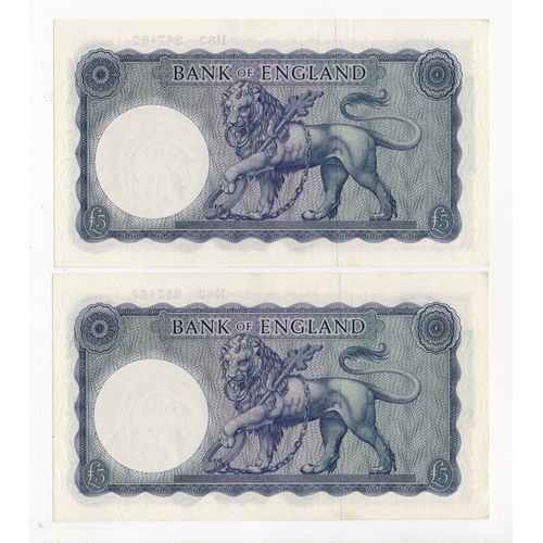 112 - O'Brien 5 Pounds (B280) issued 1961 (2), Lion & Key, a consecutively numbered pair of FIRST SERIES n... 