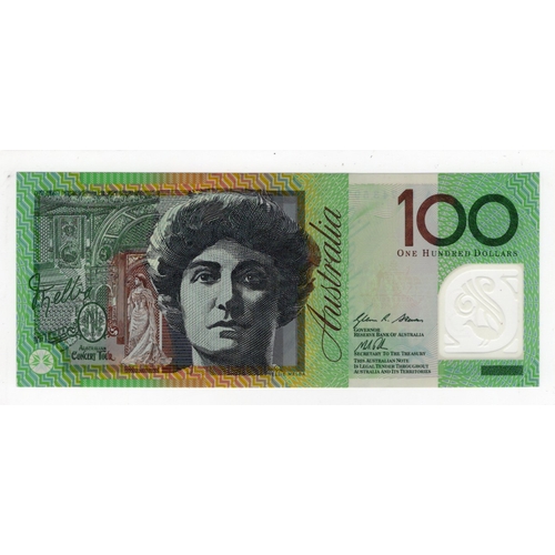 452 - Australia 100 Dollars dated 2013, signed Stevens & Parkinson, rarer FIRST prefix, serial AA 13 74359... 