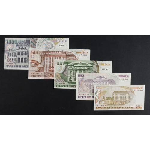 463 - Austria (5), 1000 Schilling dated 3rd January 1983 (BNB B257a, Pick152) EF, 500 Schilling dated 1st ... 