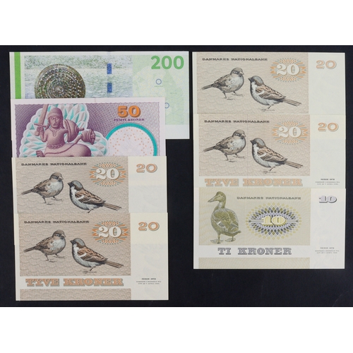 551 - Denmark (7), 200 Kroner dated 2010, 50 Kroner dated 2002, 20 Kroner (4) dated 1979 (2), 1981, 1984, ... 