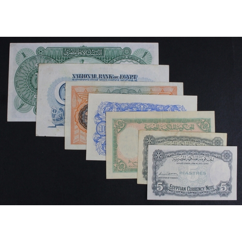 556 - Egypt (7), 1 Pound dated 1948 signed Leith-Ross, 50 Piastres dated 1942 signed Nixon, 25 Piastres da... 