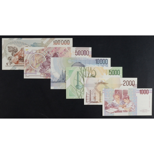 680 - Italy (6), 100000 Lire dated 1983, 50000 Lire dated 1992, 10000 Lire dated 1984, 5000 Lire dated 198... 