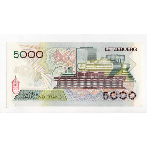 711 - Luxembourg 5000 Francs issued 1996, serial B486493 (BNB B403b, Pick60b) Uncirculated