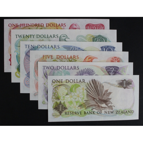 757 - New Zealand (6) 100 Dollars, 20 Dollars, 10 Dollars, 5 Dollars, 2 Dollars and 1 Dollar issued 1985 -... 