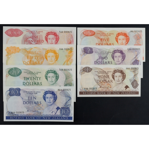 759 - New Zealand (7) 100 Dollars, 50 Dollars, 20 Dollars, 10 Dollars, 5 Dollars, 2 Dollars and 1 Dollar i... 