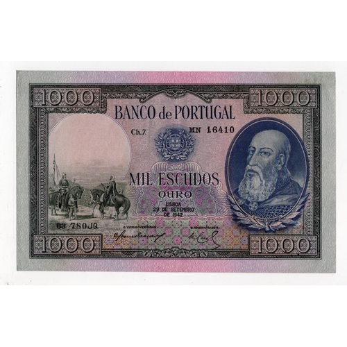 794 - Portugal 1000 Escudos dated 29th September 1942, Chapa 7, serial MN 16410 (Pick156) centre fold, ori... 