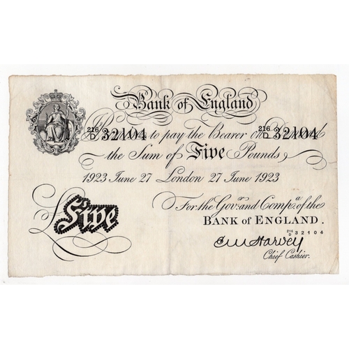 85 - Harvey 5 Pounds (B209a) dated 27th June 1923, serial 216/D 32104, London issue (B209a, Pick312a) cen... 