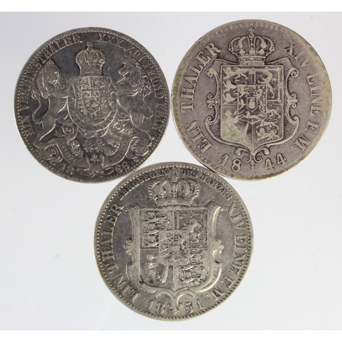 254 - German States, Hannover (3) silver Thalers: 1844A, KM# 197.1, nF; 1851B, KM# 209.2, aVF; and 1866B, ... 