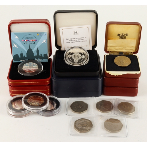 572 - GB & Commonwealth, mixed lot of silver proofs and cupro-nickel, mainly 50p's, some cased.