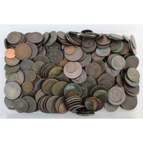 599 - GB Copper, 17th-19thC assortment approx. 3.9KG, mixed grade.