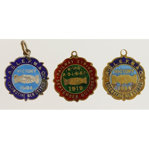 961 - Railway Trade Union Strike medals (NUR & ASLEF) 1919 (1) & 1924 (2), two are brass & enamel and one ... 