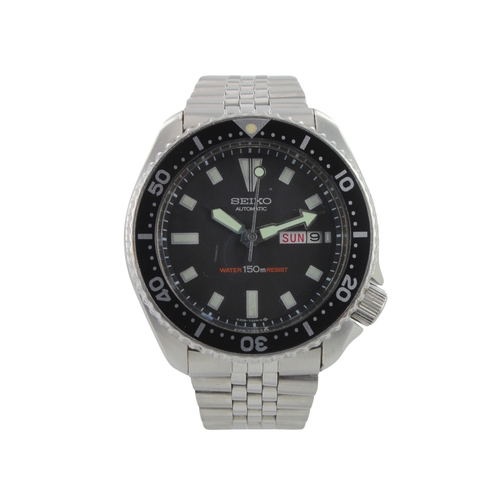 234 - Seiko Turtle stainless steel gents automatic wristwatch, ref. 6309-729A. The black dial with luminou... 