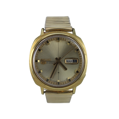 243 - Seiko 5 gold plated gents automatic wristwatch, ref. 6119-6000, circa 1970s. The champagne crosshair... 