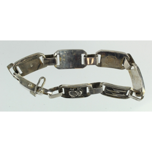 1071 - German SS Dagger chains formed into a Ladies bracelet