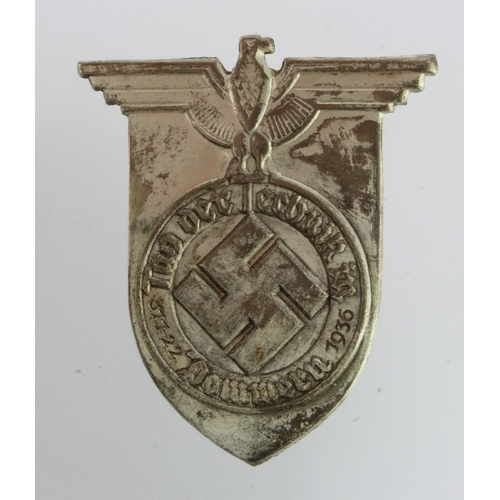 1139 - German WW2 1936 rally badge.