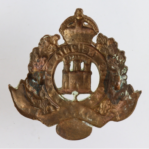 162 - Badge a Suffolk 1st Volunteer Battalion Kings crown cap badge, cast?