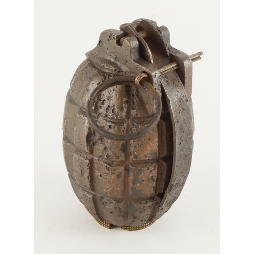 440 - WW1 Mills no. 5 mk 1 hand grenade deactivated.