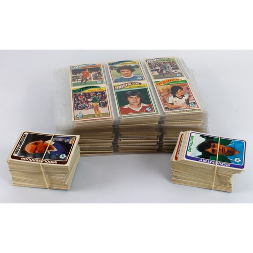 575 - Football - Topps Gum collection of 5 complete sets orange back 1 - 132, 133 - 264 & 265 - 396 (in pa... 