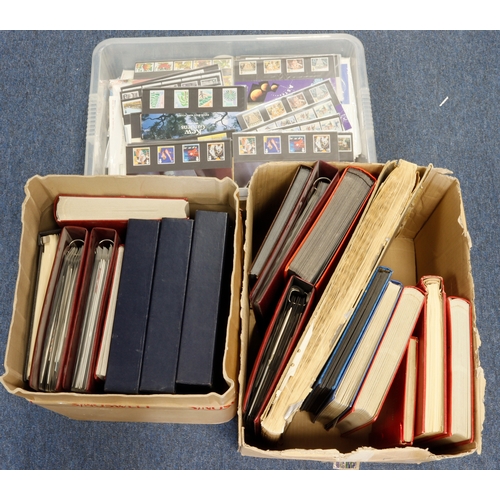 96 - GB - large original collection housed in albums, stockbooks, loose, to include a large qty of Bookle... 