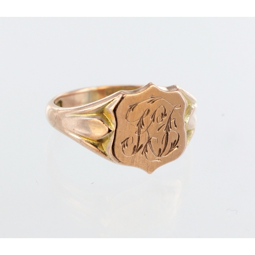 186 - 9ct rose gold signet ring, shield shaped head, finger size S/T, weight 4.0g