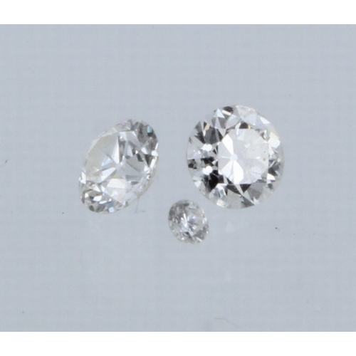 279 - Three loose round brilliant cut diamonds, pair weighing approx. 0.33ct each, colour approx. I/J, cla... 