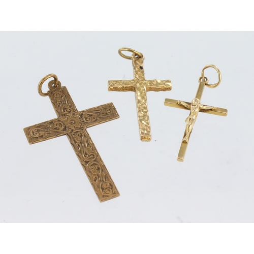 333 - Three 9ct gold cross/crucufix pendants, gross weight 5.2g