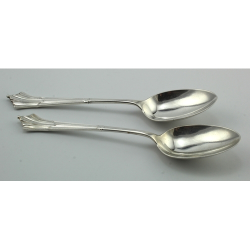 580 - Composite pair of silver Onslow pattern tablespoons, hallmarked Sheffield 1895 & London 1905. Weight... 