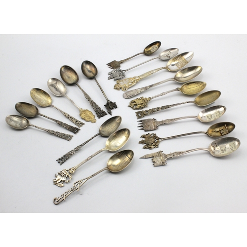 608 - Silver Teaspoons. A collection of eighteen london related silver souvenir teaspoons, weight 7.6oz. a... 