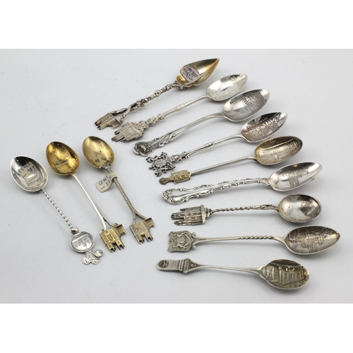 612 - Silver Teaspoons. A collection of twelve silver souvenir teaspoons, relating to various Cathedrals, ... 