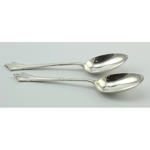 642 - Pair of silver Onslow pattern dessert spoons, hallmarked London 1913. Weight of both 3.75oz approx. ... 