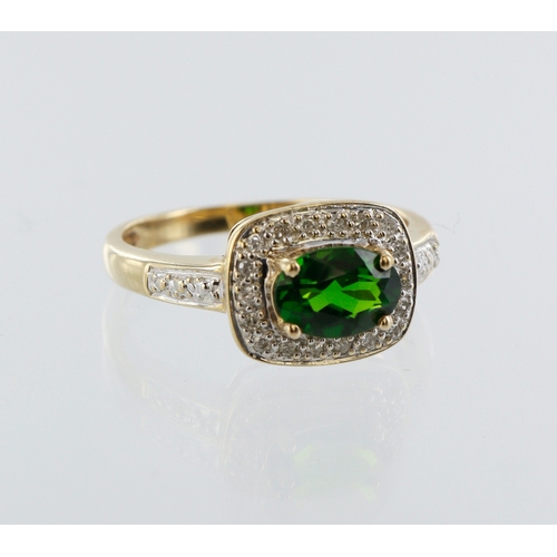 73 - Stamped 14ct yellow gold chrome diopside and diamond ring, total diamond weight approx. 0.10ct, fing... 