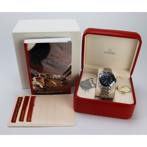 359 - Omega Seamaster GMT stainless steel cased gents automatic wristwatch, ref. 2535.80.00, 2005 card. Th... 