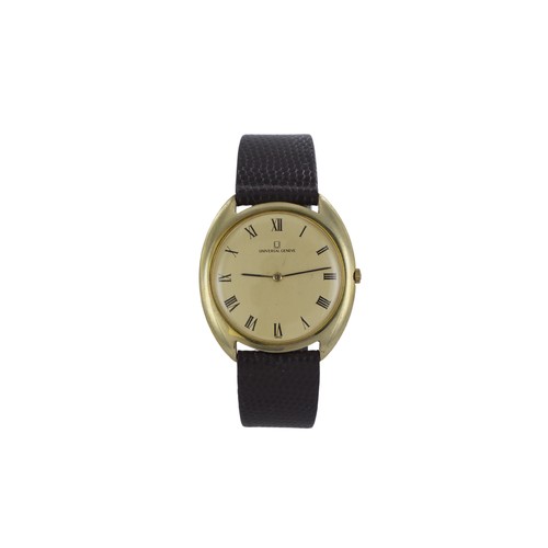 302 - Universal Geneve gold plated gents manual wind wristwatch, ref. 54211/04, circa 1970s. The champagne... 