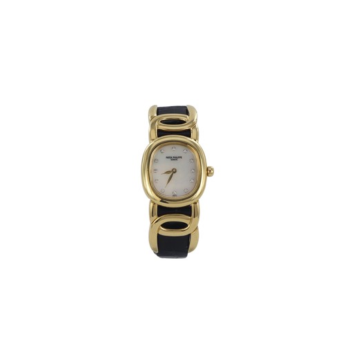 357 - Patek Phillipe Golden Ellipse 18ct yellow gold ladies quartz wristwatch, ref. 4830J, circa 2000s. Th... 